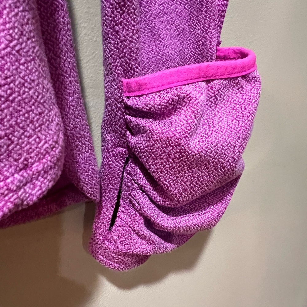 Marika Purple Athletic Top w/Thumb Holes & Flip Over Hand Warming Cuffs - Picture 5 of 14